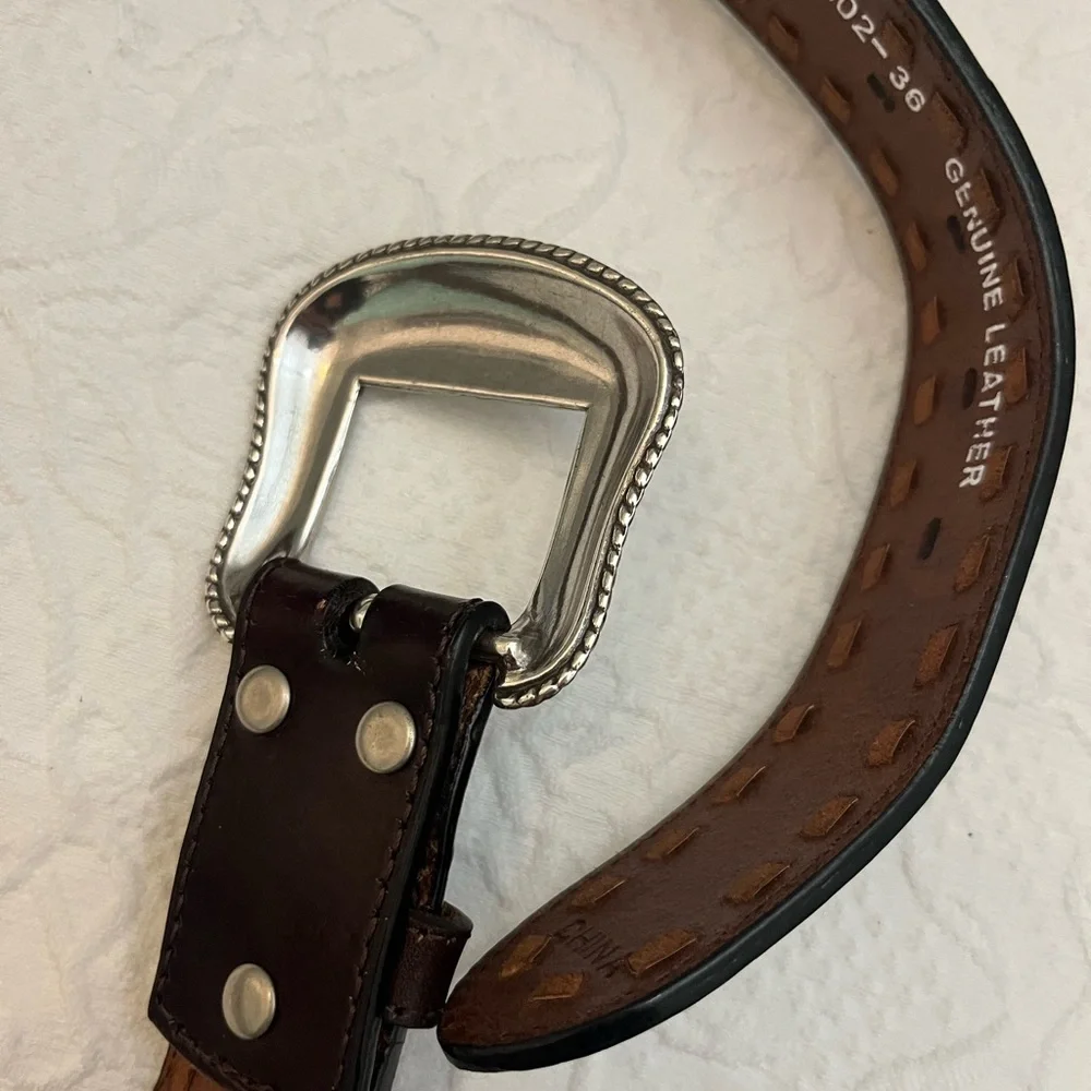 Nocona tooled brown leather belt contrast seam EUC - Picture 8 of 11